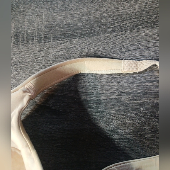 Vanity Fair Beautiful Benefits Full Figure Contour Bra 42DD - Picture 13 of 14